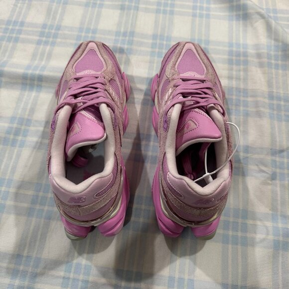New Balance Pink Low Top Sneakers - Picture 4 of 5
